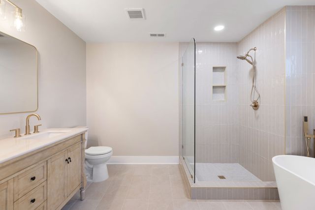 2194 Hampshire Pike, Columbia, TN 38401