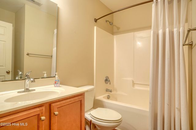 193 Pine Hollow Road, Holly Ridge, NC 28445