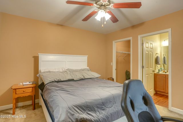 193 Pine Hollow Road, Holly Ridge, NC 28445