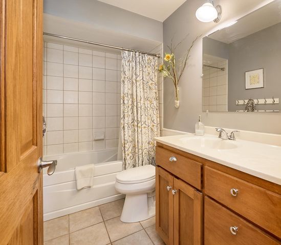 7941 60th Avenue N, New Hope, MN 55428