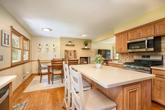 7941 60th Avenue N, New Hope, MN 55428