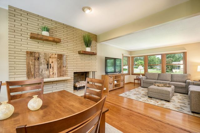 7941 60th Avenue N, New Hope, MN 55428