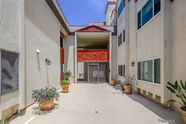 5651 Sumner 109, Culver City, CA 90230