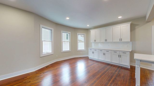 274 High Street, Fairfield, CT 06824