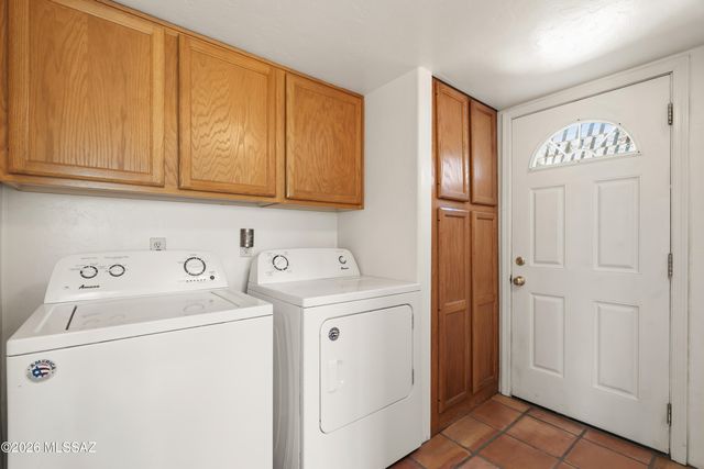 4972 N Siesta Drive, Tucson, AZ 85750