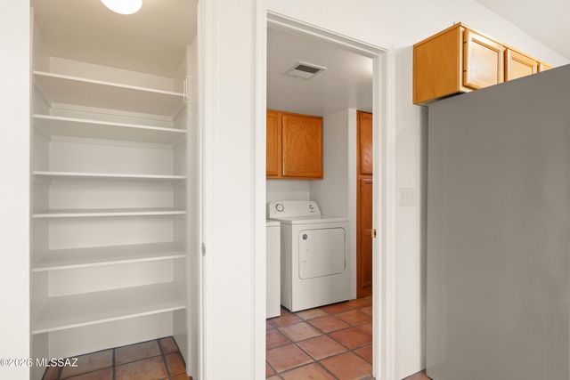 4972 N Siesta Drive, Tucson, AZ 85750