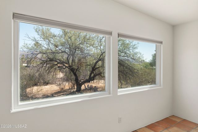 4972 N Siesta Drive, Tucson, AZ 85750