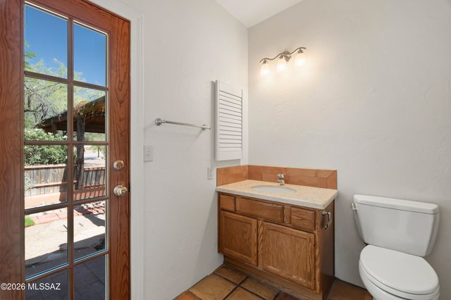 4972 N Siesta Drive, Tucson, AZ 85750