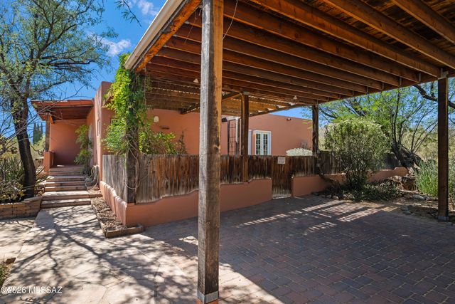 4972 N Siesta Drive, Tucson, AZ 85750