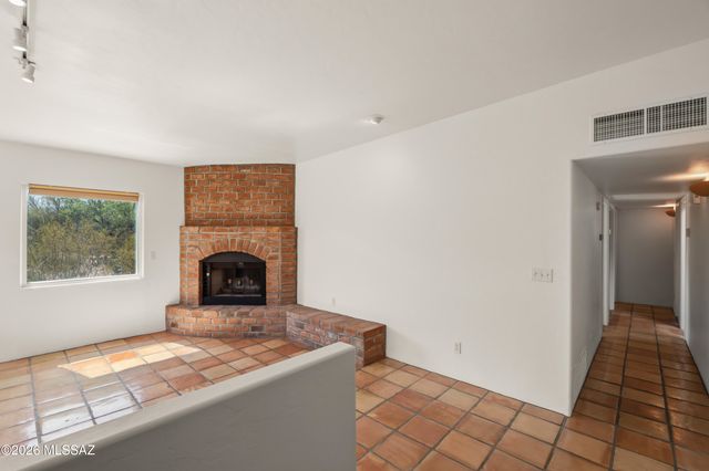 4972 N Siesta Drive, Tucson, AZ 85750