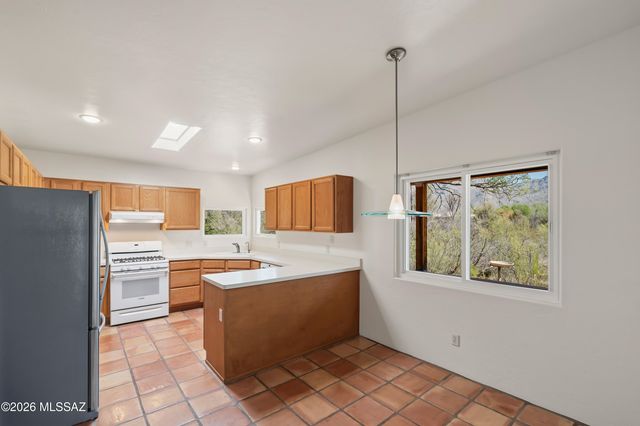 4972 N Siesta Drive, Tucson, AZ 85750