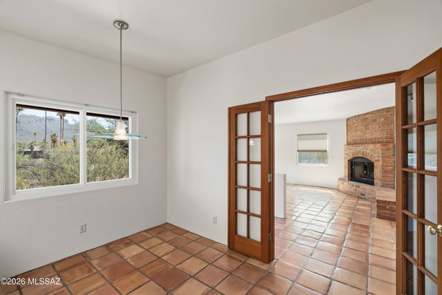 4972 N Siesta Drive, Tucson, AZ 85750