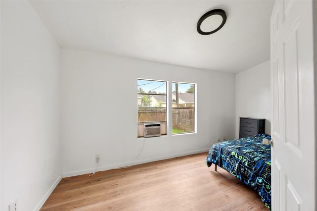 2522 Joseph Pine Lane, Houston, TX 77088