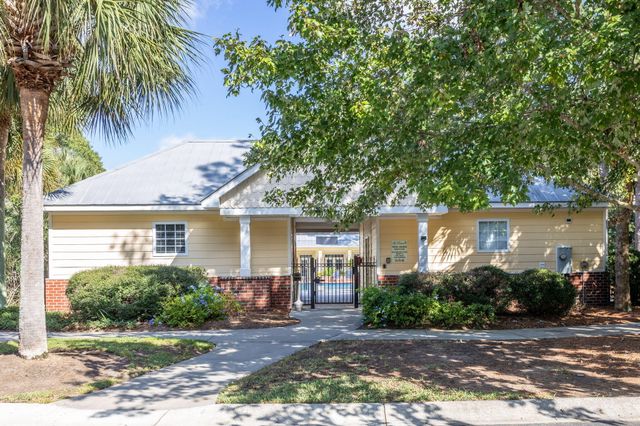 1025 Riverland Woods Place 818, Charleston, SC 29412