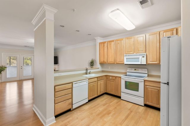 1025 Riverland Woods Place 818, Charleston, SC 29412