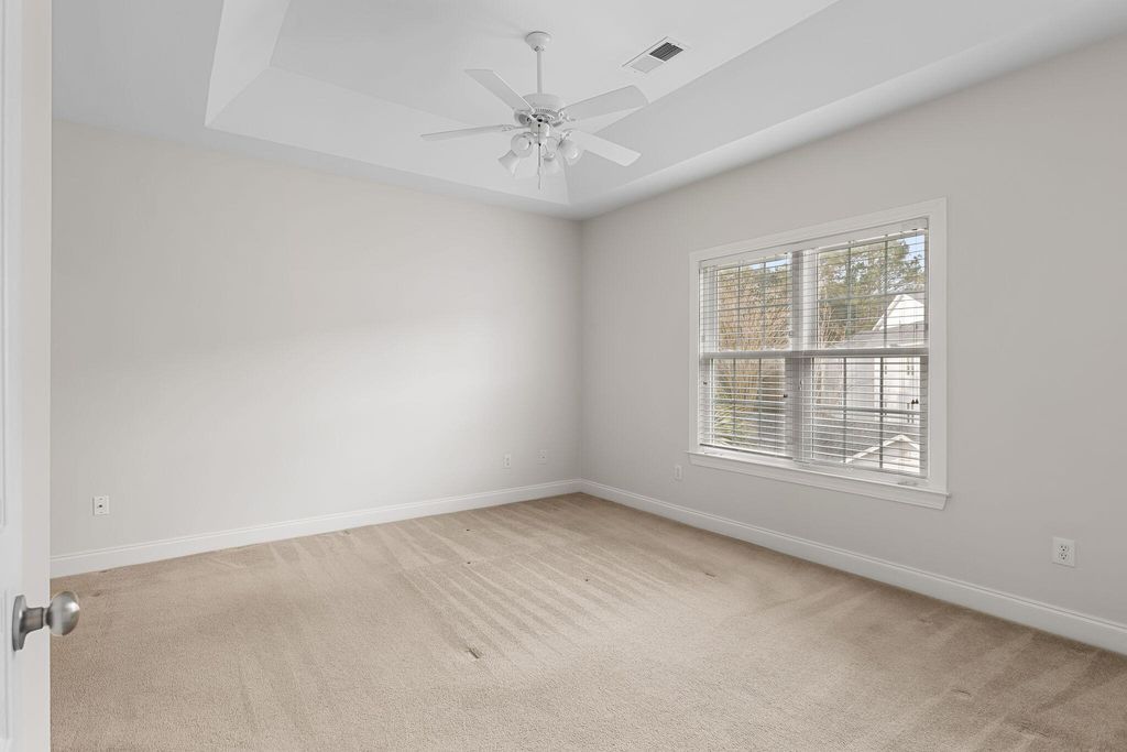 Image 16 of property listing at 1025 Riverland Woods Place 818, Charleston, SC 29412