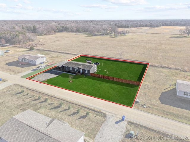 304 Cale Lane, Calera, OK 74730