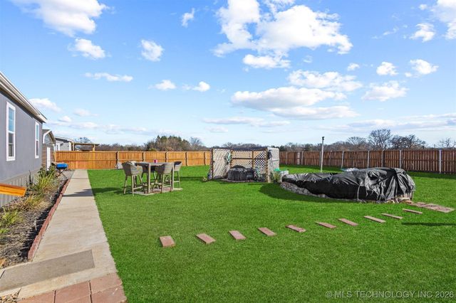 304 Cale Lane, Calera, OK 74730