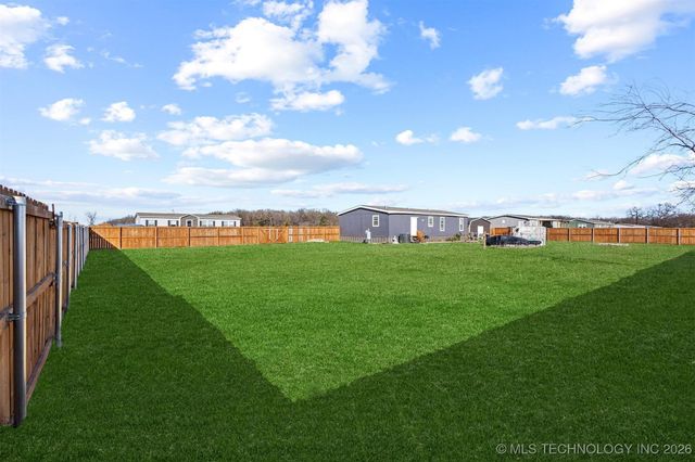 304 Cale Lane, Calera, OK 74730