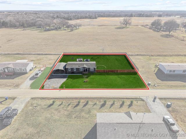 304 Cale Lane, Calera, OK 74730