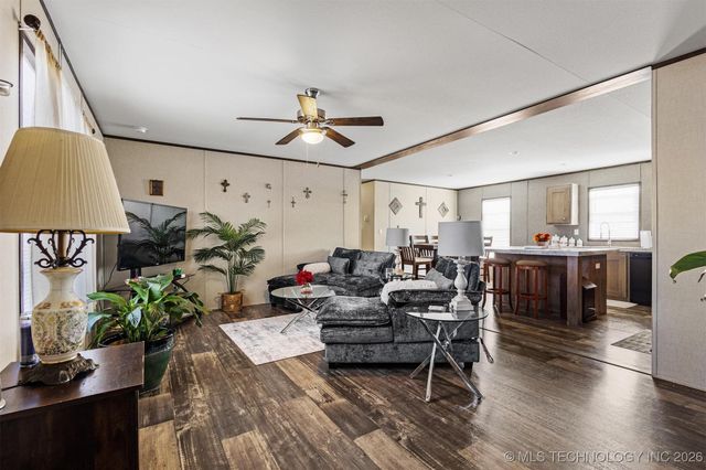 304 Cale Lane, Calera, OK 74730