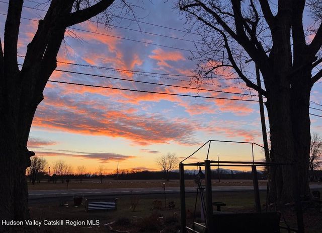 131 Sr 82, Hudson, NY 12534