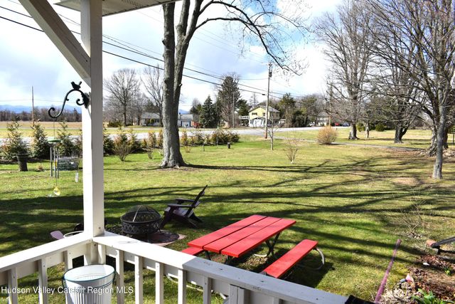 131 Sr 82, Hudson, NY 12534