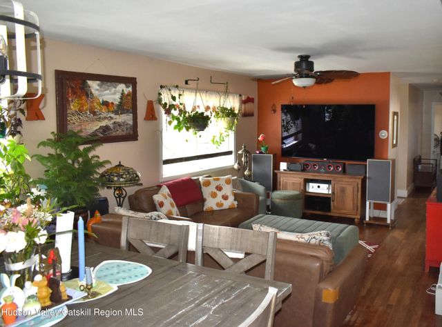 131 Sr 82, Hudson, NY 12534