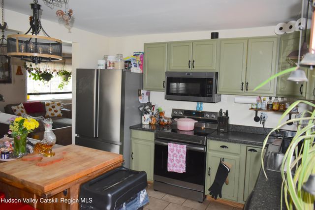 131 Sr 82, Hudson, NY 12534