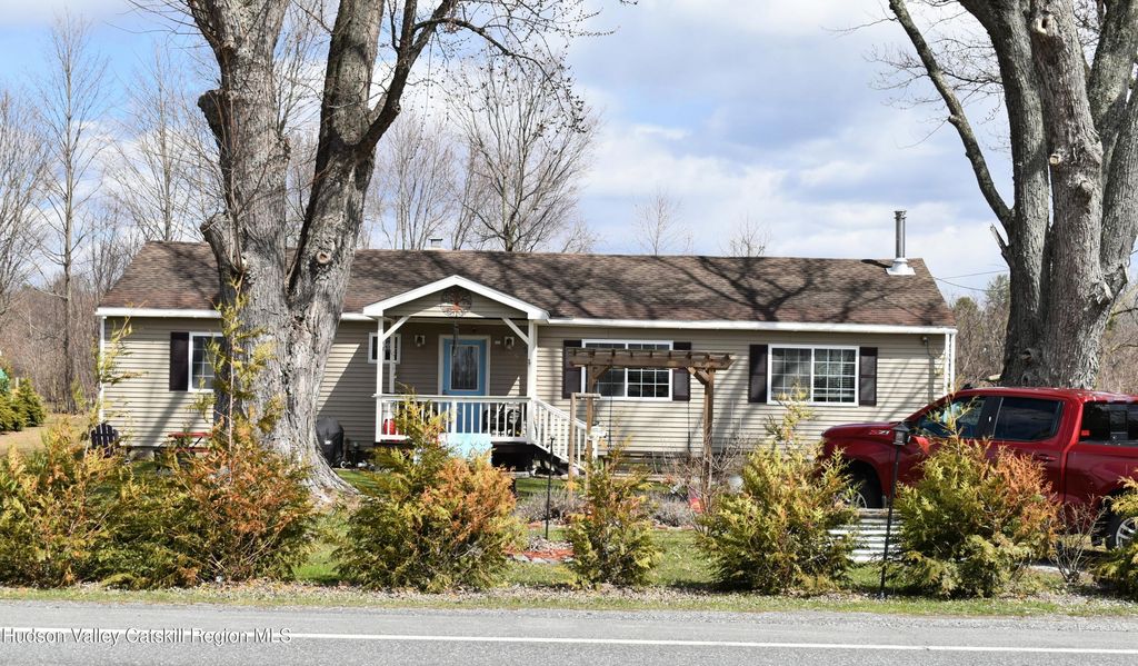 131 Sr 82, Hudson, NY 12534