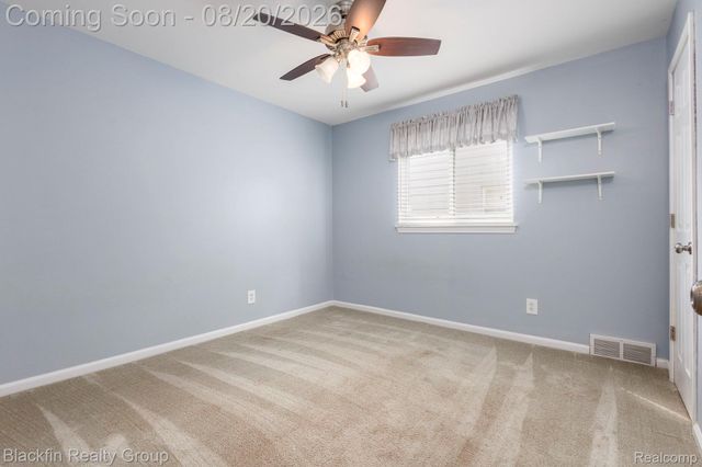 420 S Manitou Avenue, Clawson, MI 48017