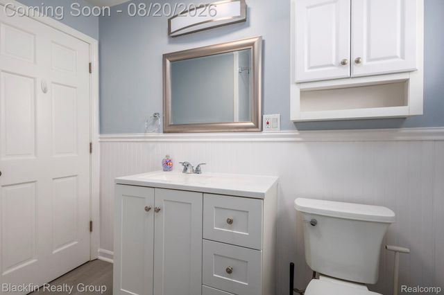 420 S Manitou Avenue, Clawson, MI 48017