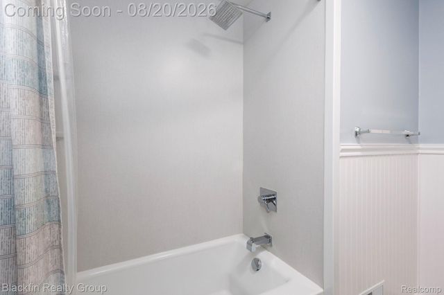 420 S Manitou Avenue, Clawson, MI 48017