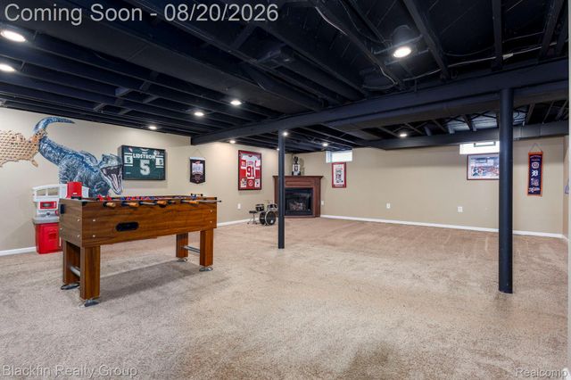 420 S Manitou Avenue, Clawson, MI 48017