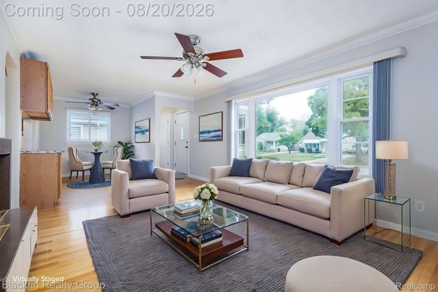420 S Manitou Avenue, Clawson, MI 48017