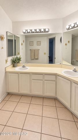 5818 S Mahan Drive, Tucson, AZ 85746