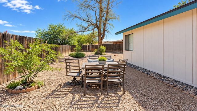 5818 S Mahan Drive, Tucson, AZ 85746