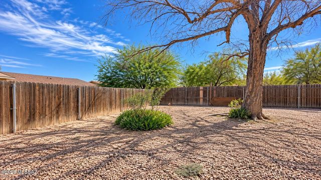 5818 S Mahan Drive, Tucson, AZ 85746