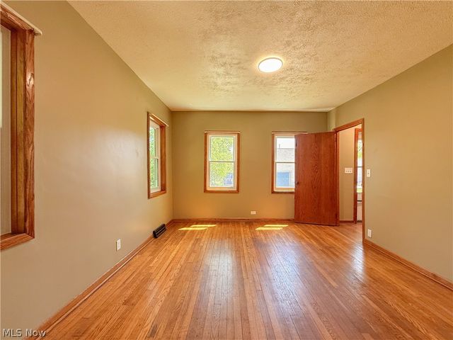 323 S Huntington Street, Medina, OH 44256