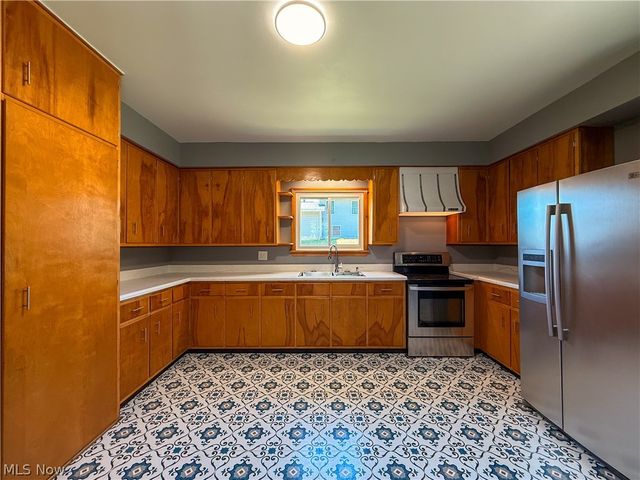 323 S Huntington Street, Medina, OH 44256