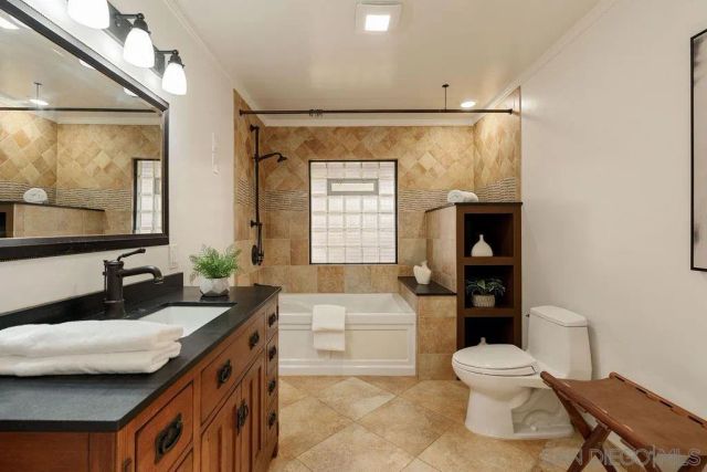 1091 Park Hill Terrace, Escondido, CA 92025