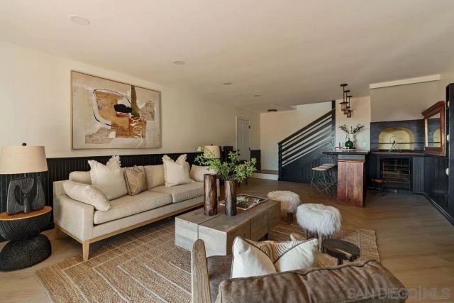 1091 Park Hill Terrace, Escondido, CA 92025