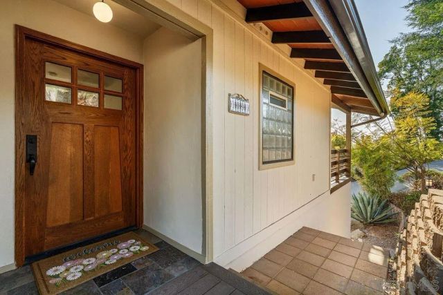 1091 Park Hill Terrace, Escondido, CA 92025