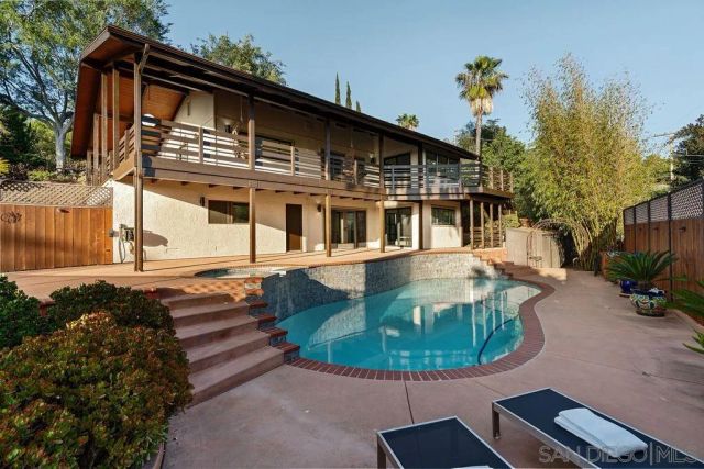 1091 Park Hill Terrace, Escondido, CA 92025