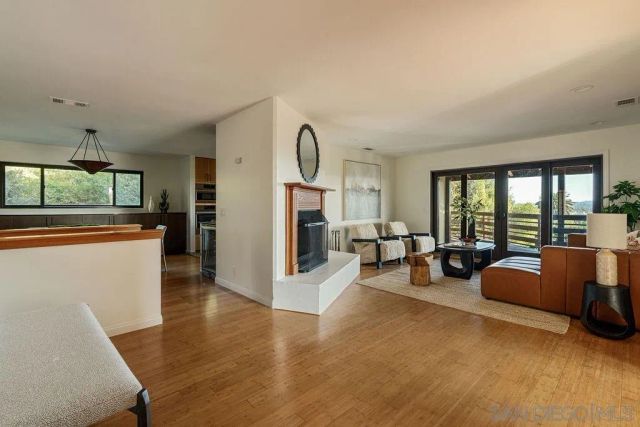 1091 Park Hill Terrace, Escondido, CA 92025
