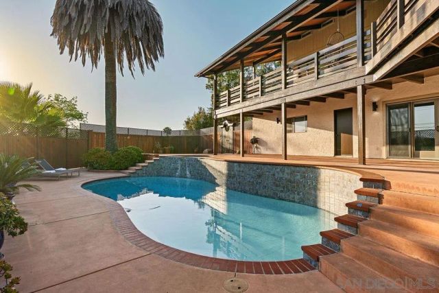 1091 Park Hill Terrace, Escondido, CA 92025