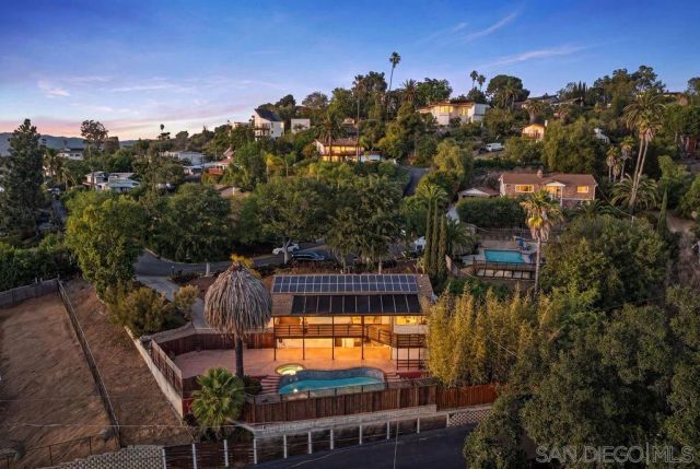 1091 Park Hill Terrace, Escondido, CA 92025
