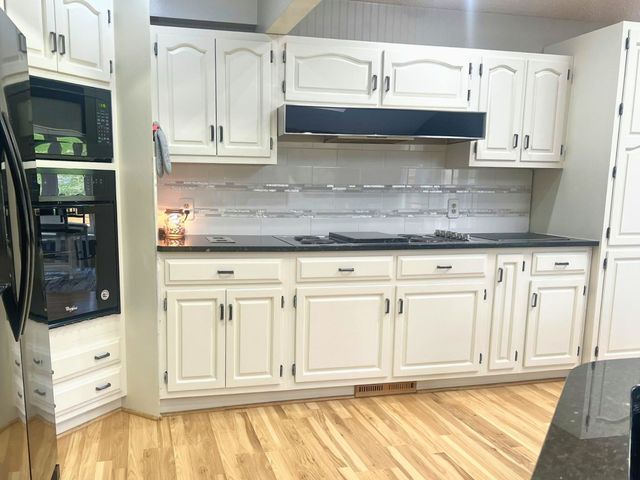 6735 NW Timberline Drive, Des Moines, IA 50313