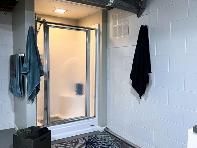 6735 NW Timberline Drive, Des Moines, IA 50313