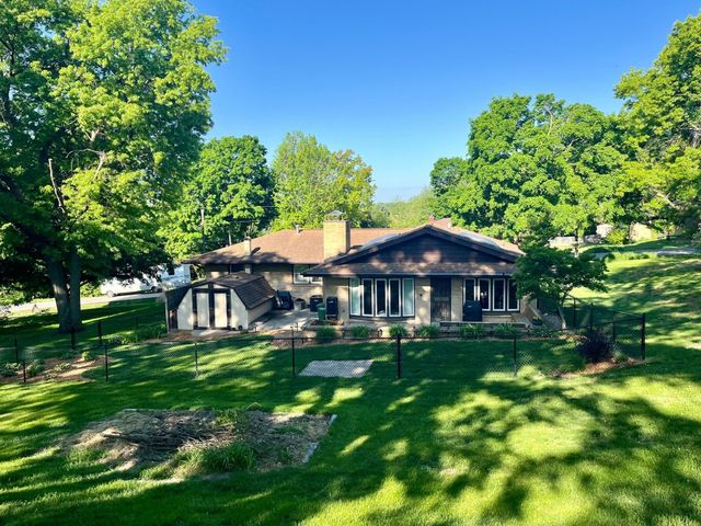 6735 NW Timberline Drive, Des Moines, IA 50313